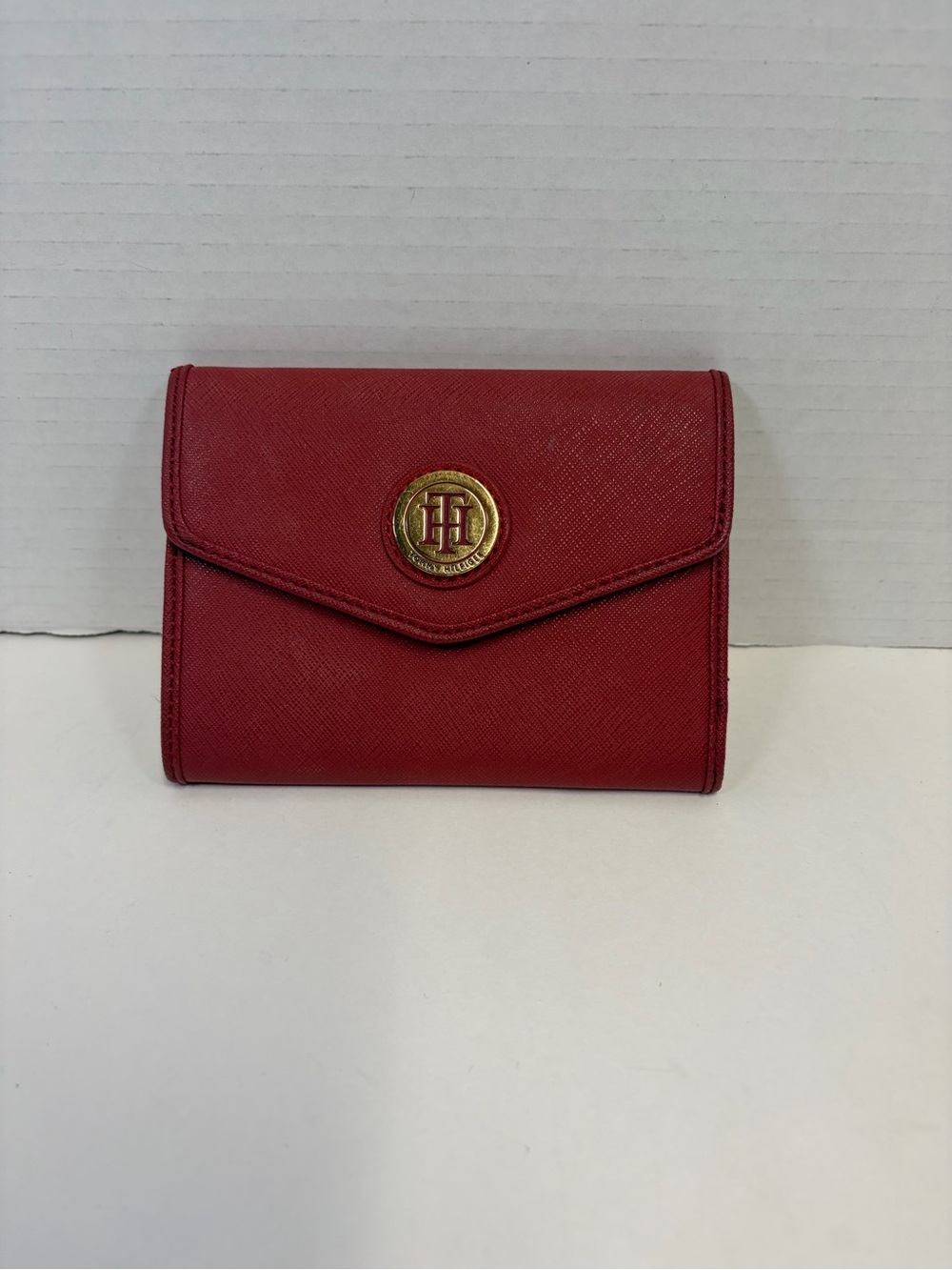 Tommy Hilfiger Red Saffiano Leather Envelope Wallet with Gold Logo